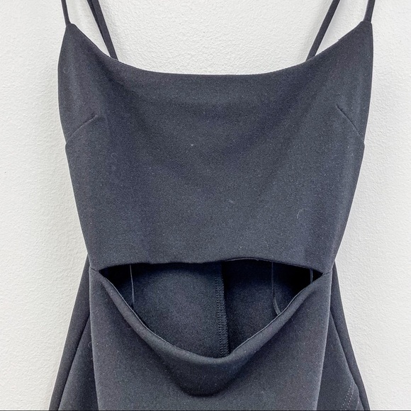 CUTOUT ON THE TOWN BLACK BODYCON DRESS - Picture 4 of 8